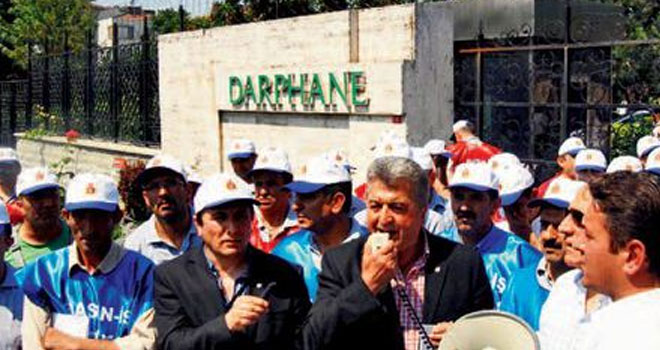 Basın-İş Genel Başkanı Yakup Akkaya, Darphane grevi sırasında