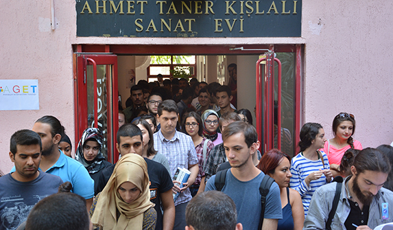 İLEF’in yeni öğrencileri ilk kez bir araya geliyor