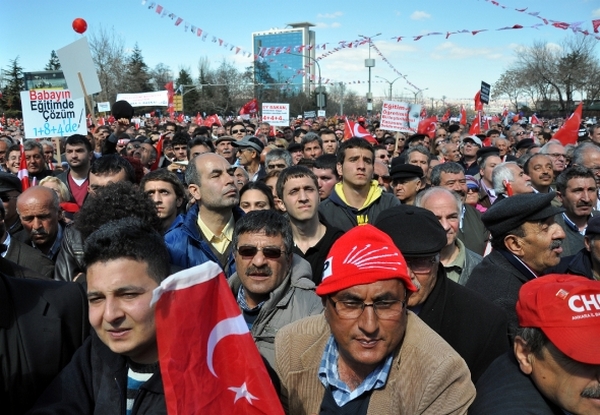 11-chp-grup-toplantisini-tandogan-meydaninda-yapti