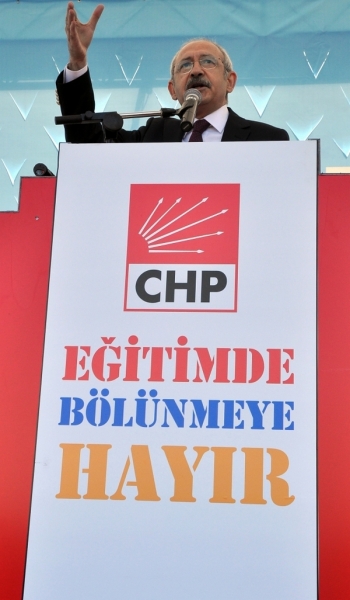 12-chp-grup-toplantisini-tandogan-meydaninda-yapti