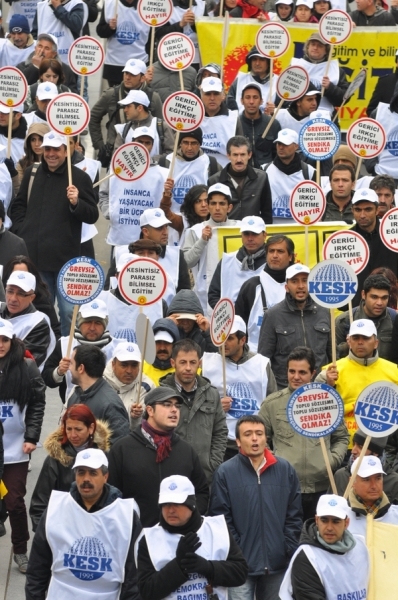 5-kesk-uyeleri-ankarada-444u-protesto-etti