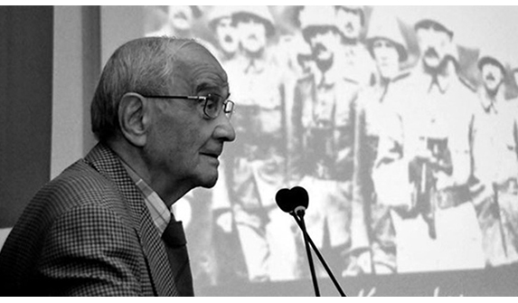 Prof. Dr. Mümtaz Soysal hayatını kaybetti