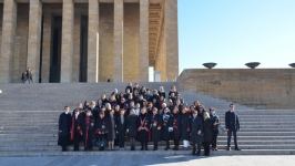 Ankara Üniversitesi öğretim üyeleri 8 Mart’ta Anıtkabir’deydi