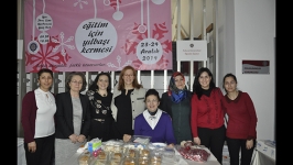 Eğitim için yılbaşı kermesi gerçekleştirildi