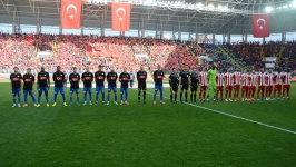 Ankaragücü kan kaybediyor, evinde 3-0 mağlup
