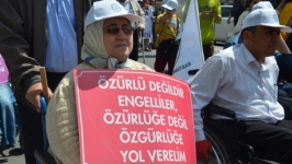 “Eşit haklar ve bağımsız bir yaşam” için engelliler Ankara’da buluştu