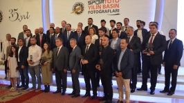 Yılın basın fotoğrafları ödüllendirildi