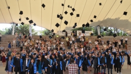 İLEF’te mezuniyet heyecanı: 2021 baykuşları kep attı
